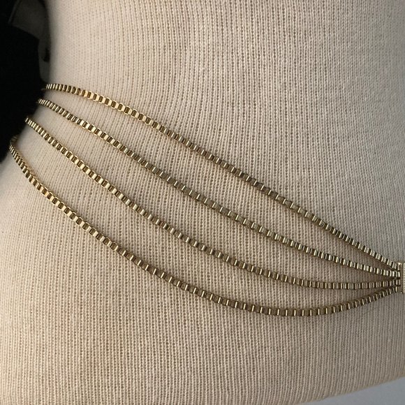 EUC Beautiful GOLD Multi-Stranded Chain waist or hip belt - Picture 4 of 5